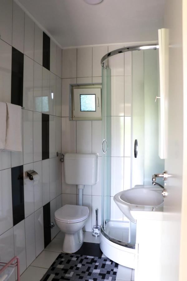 Apartment Filomena Smoljanac Esterno foto