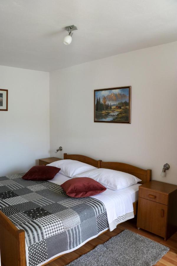 Apartment Filomena Smoljanac Esterno foto