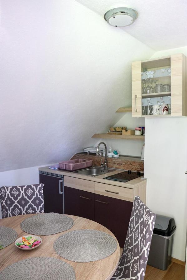 Apartment Filomena Smoljanac Esterno foto